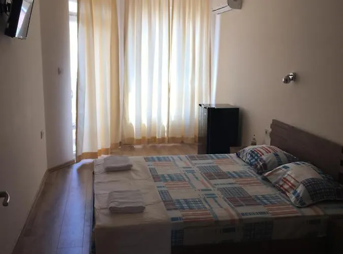 Sunny Life Casa de hóspedes *