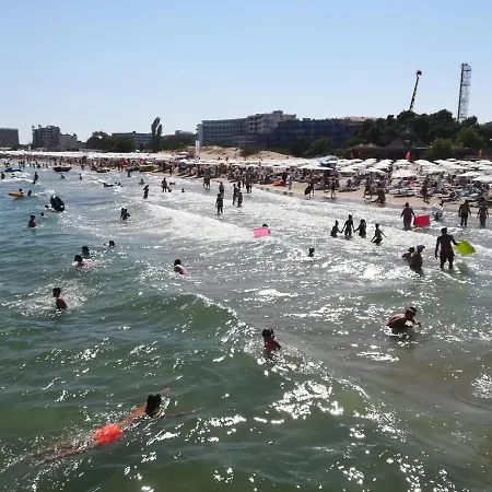 Къща за гости Sunny Life *